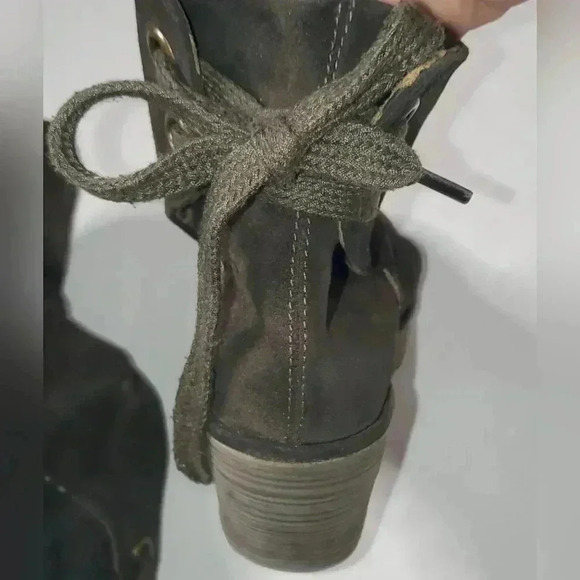 Fly London Yama Wedge Suede Army Green Lace Strap Ankle Bootie Sz7.5/ 8 US - Picture 9 of 12